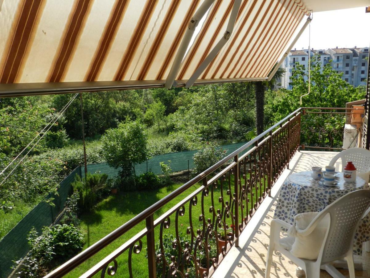 Antonio Apartment Ровин Екстериор снимка